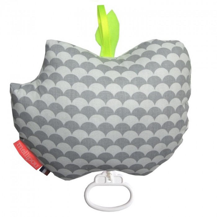 Apple musical cot toy – Kay grey – Mellipou